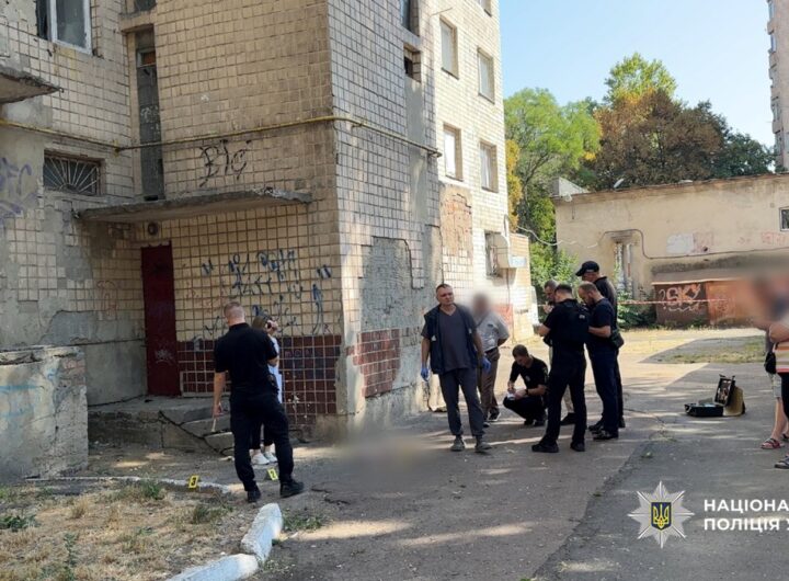 Новини України - В Одесі затримали жінку, яка викинула з вікна новонароджену дитину