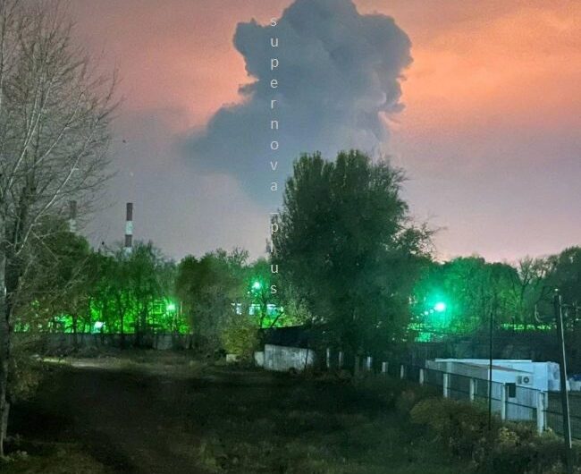 Новини світу - Атака на РФ: в Оренбурзі і Самарі горять газзавод і НПЗ