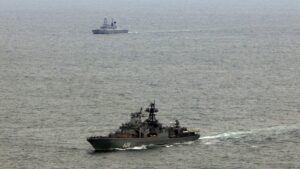 Новини світу - Британія перехопила російський військовий корабель у своїх водах