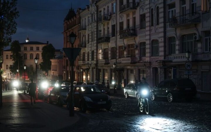 Новини України - Частина Рівного залишилась без світла