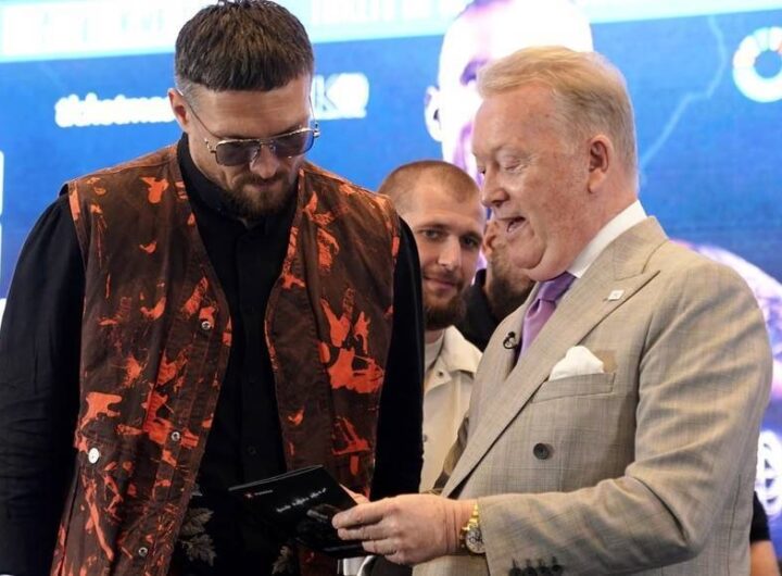 Новини спорту - Френк Воррен висловився щодо організації поєдинку між Вордлі та Усиком