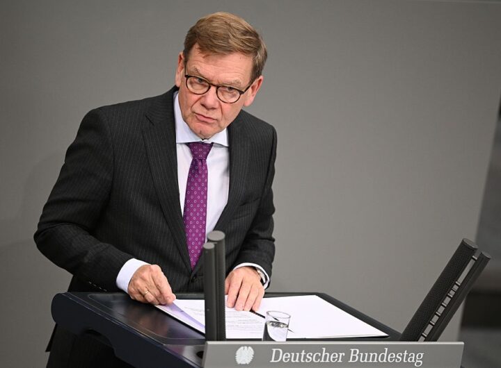 Новини світу - Глава МЗС Німеччини скасував візит до Китаю