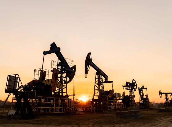 Новини бізнесу - МЕА прогнозує рекордний профіцит нафти наступного року