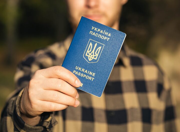 Новини світу - Нашестя чоловіків-біженців з України розкритикували у Берліні та Варшаві