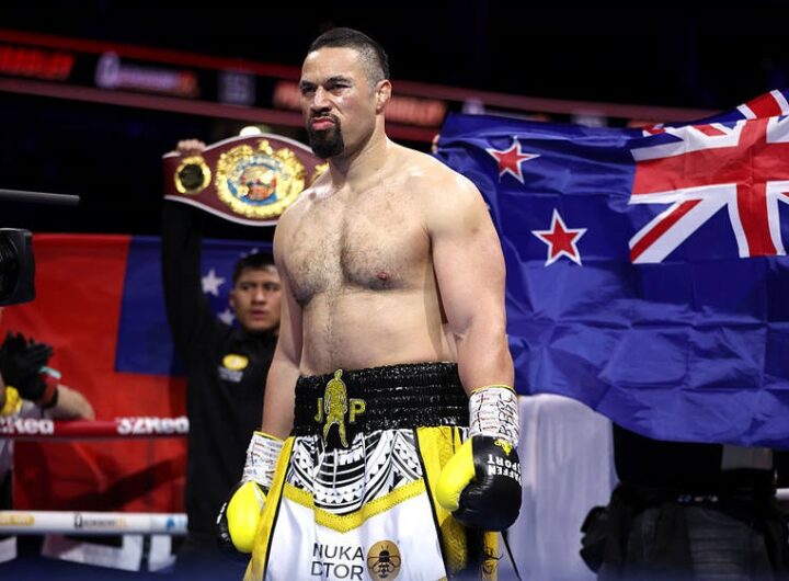 Новини спорту - Паркер, програвши в бою з Вордлі, готовий відстояти себе з іншими боксерами