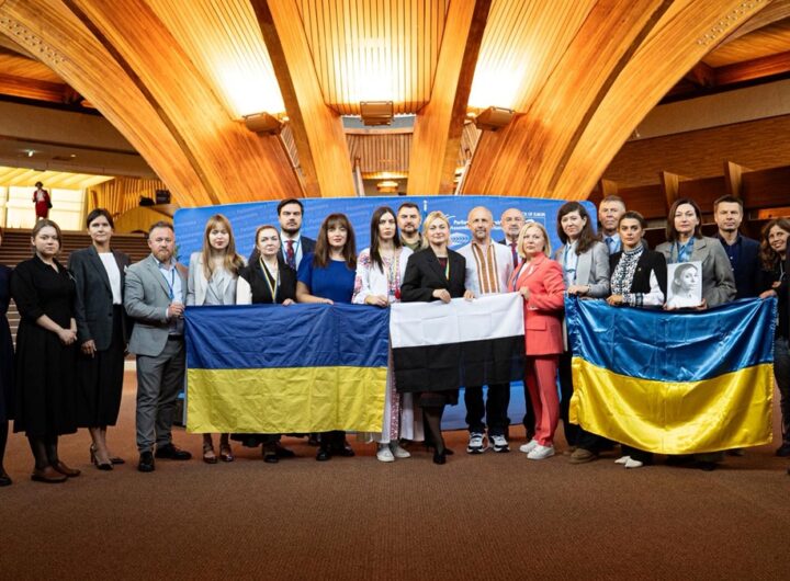 Новини світу - ПАРЄ закликала Росію звільнити з полону 26 українських журналістів