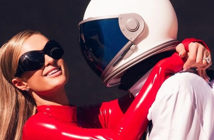 Новини культури - Періс Гілтон повторила легендарний образ Брітні Спірс до Гелловіна