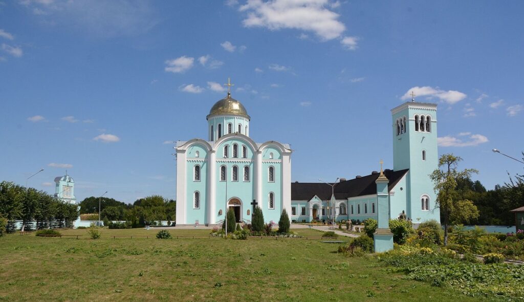 Новини України - Представників УПЦ МП виселили з собору на Волині