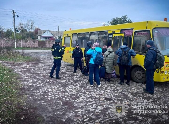 Новини України - Росіяни пошкодили залізничний міст і колії на Сумщині