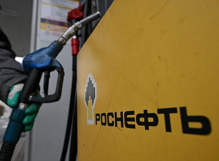 Новини світу - Санкції гальмують РФ. Кремль згадав про переговори