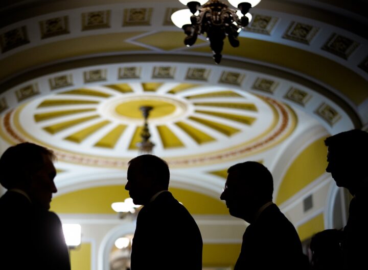 Новини України - Сенат США хоче заслухати посла РФ через викрадення українських дітей