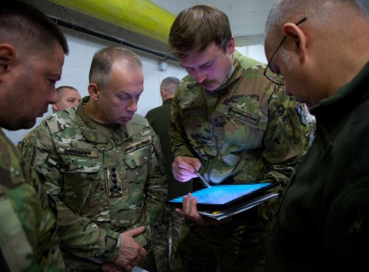 Новини України - Сирський: ЗСУ розсікли Добропільський виступ