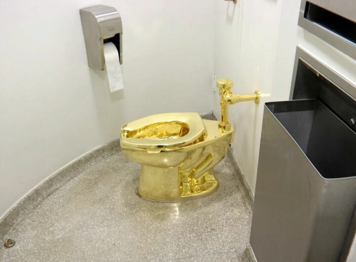 Новини культури - Sotheby’s продасть золотий унітаз за $10 мільйонів
