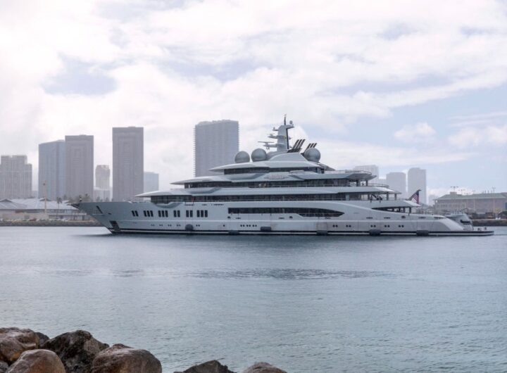 Новини світу - Стало відомо, хто купив яхту російського олігарха Керімова