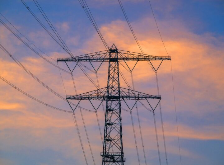 Новини бізнесу - Світовий попит на електроенергію зросте на третину - звіт