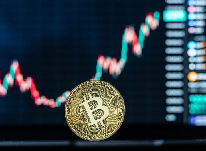 Новини світу - Трамп обвалив крипту. Величезні збитки