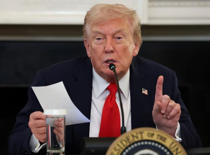 Новини світу - Трамп пояснив, що допомагає укладати мирні угоди