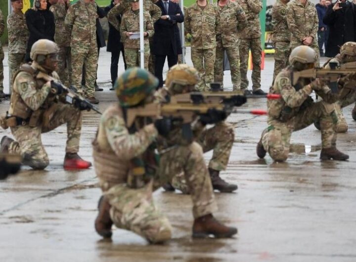 Новини світу - У Бельгії над військовим об'єктом кружляли невідомі дрони