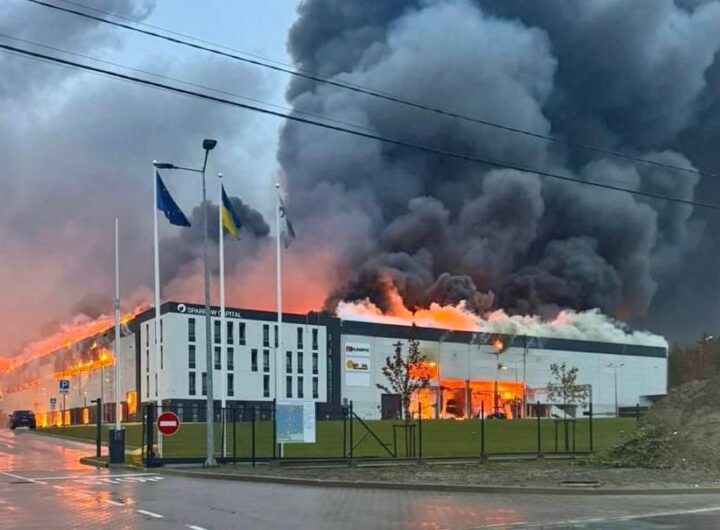 Новини України - У Львові горить індустріальний парк