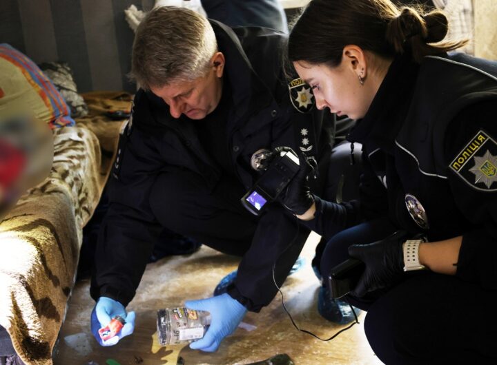 Новини України - У Миколаєві в квартирі знайшли двох мертвих дітей