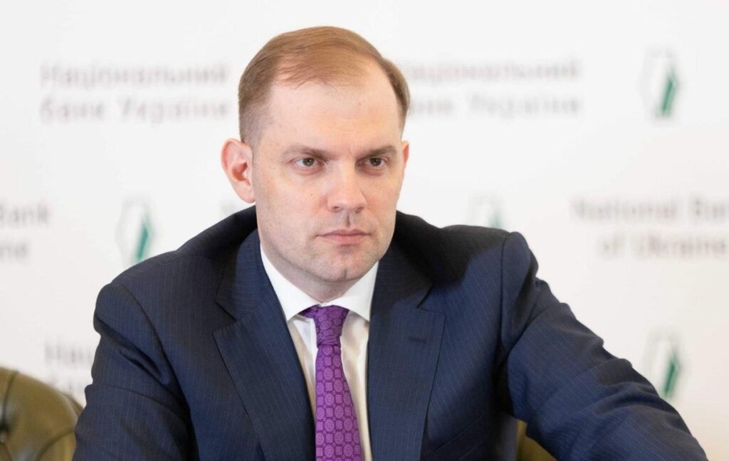 Новини бізнесу - У Нацбанку пояснили, чому дешевшає гривня