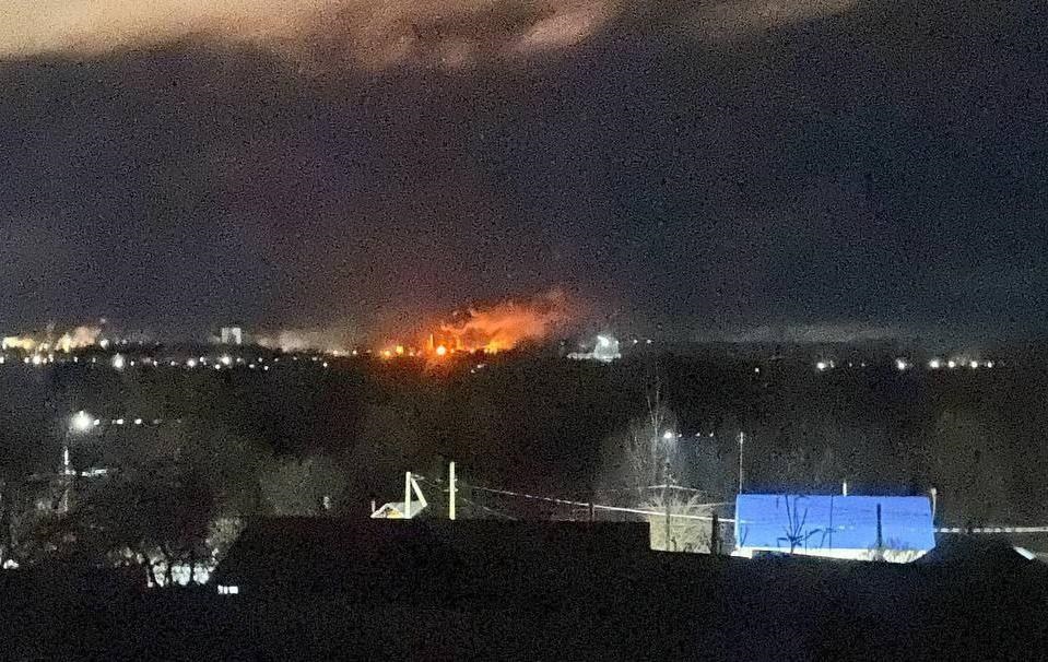 Новини світу - У РФ палає НПЗ і хімзавод – соцмережі