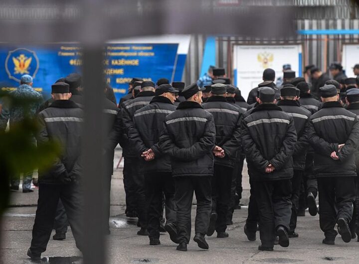 Новини світу - В Росії доходи в'язнів перевищують доходи вчителів - СЗР