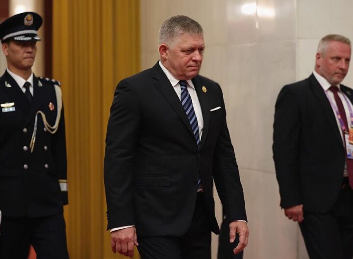 Новини світу - В Словаччині міністр звинувати президента в спробі "повалити уряд Фіцо"