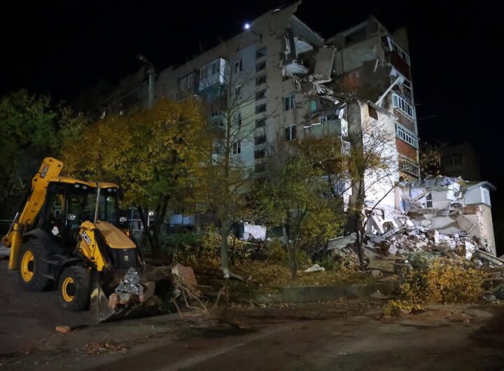 Новини України - Вибух у Хмельницькому: під завалами шукають жінку