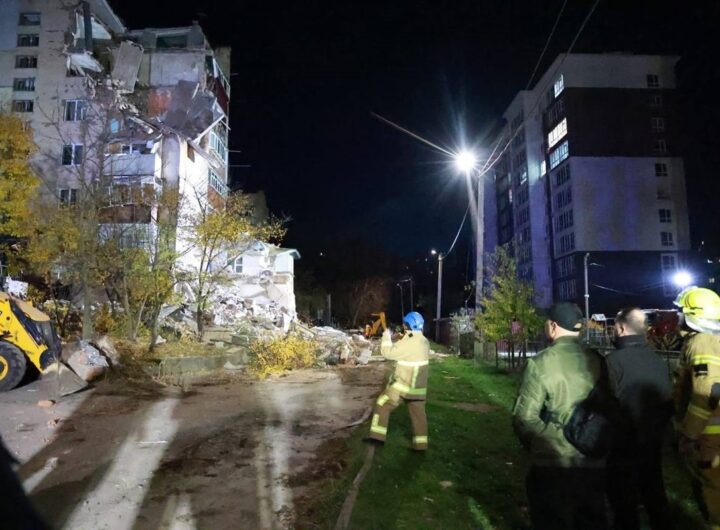 Новини України - Вибух у Хмельницькому: під завалами знайшли тіло