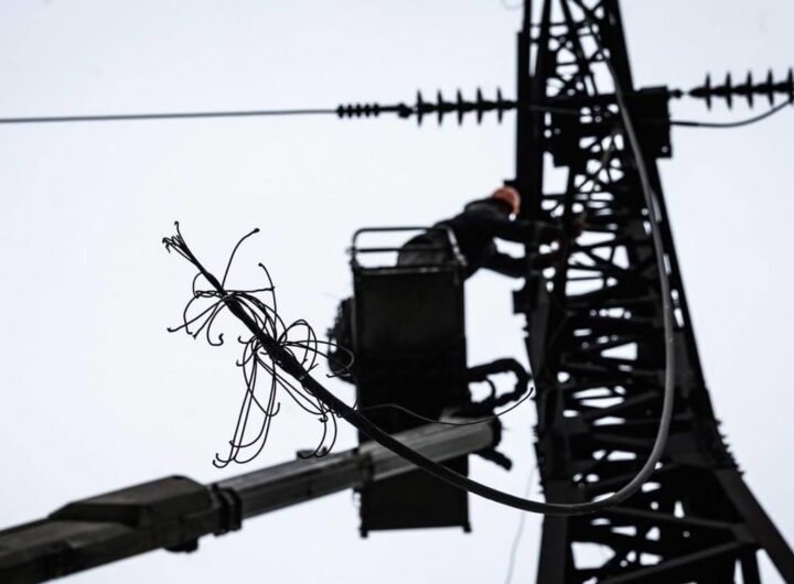 Новини України - Відключення світла охопили 12 областей України