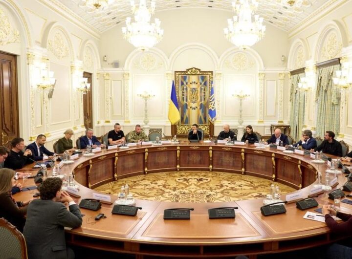 Новини України - Зеленський і бізнес обговорили відкриття експортних платформ зброї
