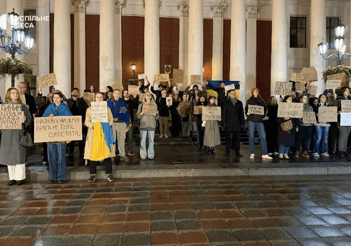 Новини України - Жителі Одеси вийшли на мітинг проти Труханова