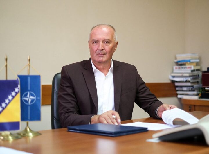 Новини світу - Боснія і Герцеговина відмовила у посадці літаку з главою МЗС Угорщини