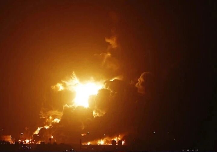 Новини світу - БпЛА атакують Росію: вибухи у Саратові й Енгельсі, Волгоградщина без світла