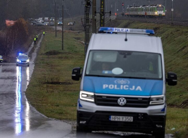 Новини світу - Диверсію на залізниці здійснили українці - Туск