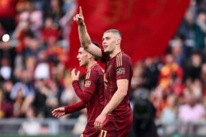 Новини спорту - Довбик спробує формувати позиційний вплив форварда в Ромі й надалі