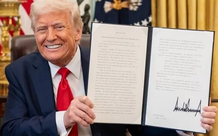 Новини світу - Фінальний підпис Трампа: США вийшли з шатдауну