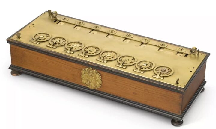 Новини світу - Франція зупинила продаж унікального калькулятора Паскаля