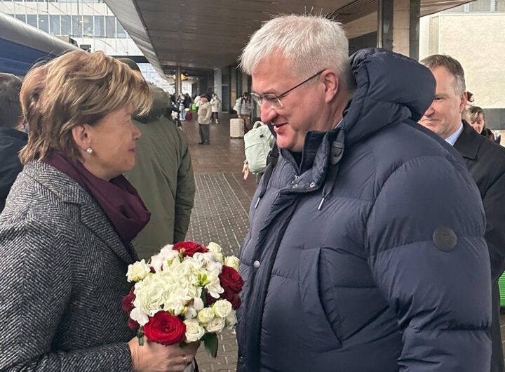 Новини Києва - Глава МЗС Латвії прибула до Києва