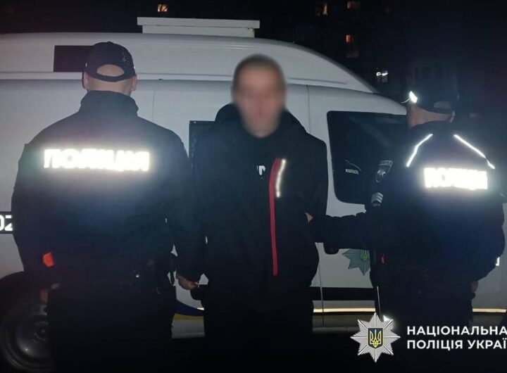 Новини України - Хлопець зарізав двох жінок серед вулиці у Житомирі