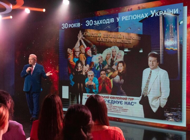 Новини культури - Хочу купити молодість. Поплавський записує пісню до прощального концерту