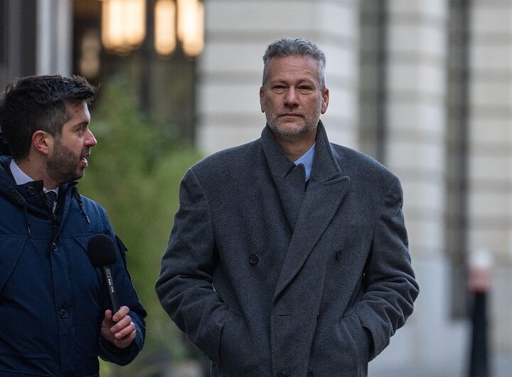 Новини світу - Колишнього європарламентаря ув'язнили за хабарі від росіян