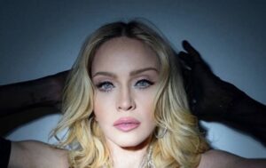 Новини культури - Мадонна з гумором відреагувала на чутки про заручини з молодим бойфрендом