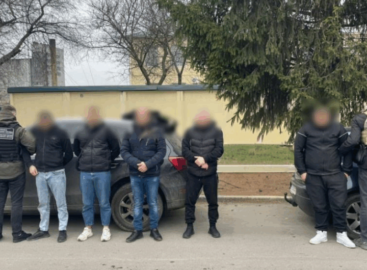 Новини України - На Одещині прикордонники зупинили два легковики з ухилянтами