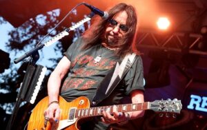 Новини культури - Назвали причину смерті співзасновника гурту KISS Ейса Фрейлі