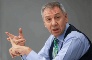 Новини світу - Не "доніс" сам на себе: у РФ політолог-"іноагент" отримав протокол