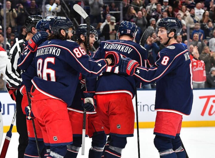 Новини спорту - Ніч в НХЛ: Бостон зламав опір Кароліни