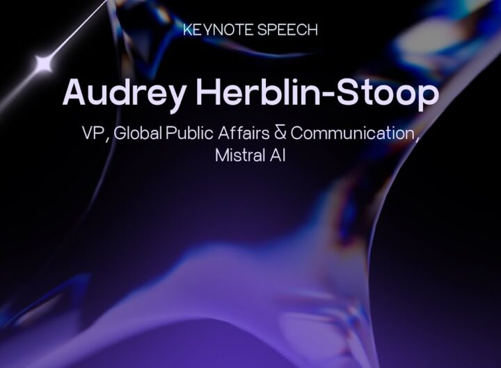 Відео Audrey Herblin Stoop UA
