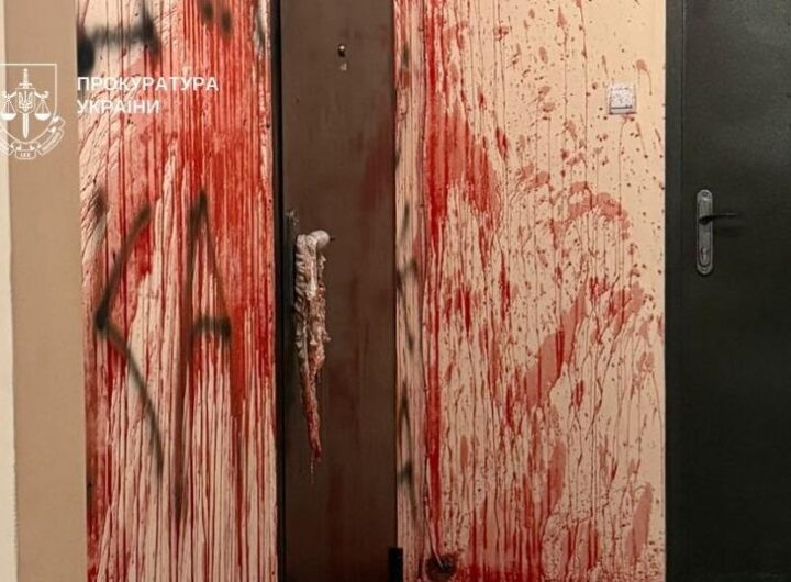 Новини Києва - Облив двері колишньої дівчини кров’ю: у Києві суд виніс вирок чоловіку